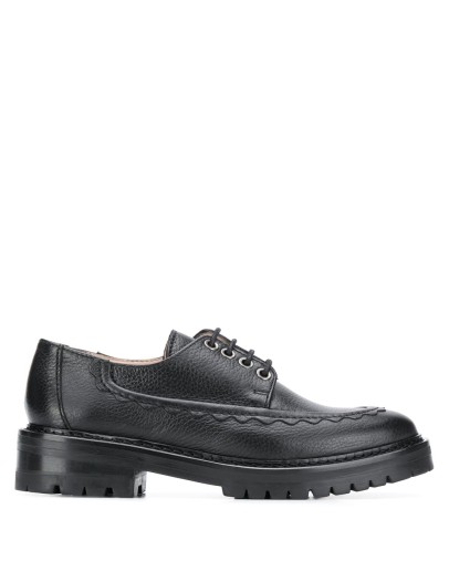 scallop tumbled leather shoes