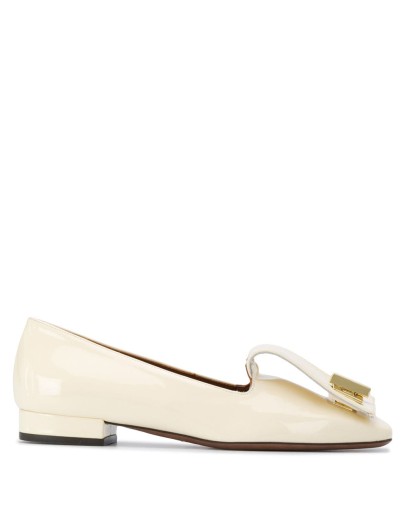 twist-lock shoes