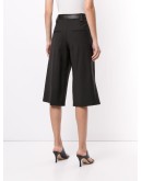 leather waistband knee-length shorts