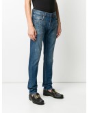 straight leg distressed jeans