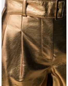 belted shorts