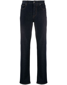 straight-leg jeans 