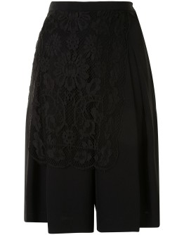 lace panel knee-length shorts