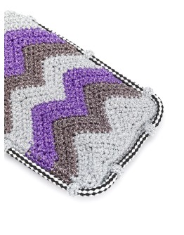 wave-pattern knitted phone case