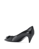 logo plaque pumps