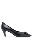 logo plaque pumps