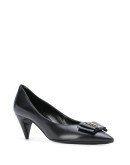 logo plaque pumps