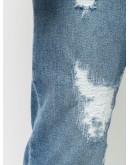  skinny-fit jeans 