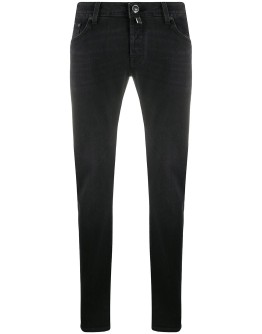 skinny fit jeans