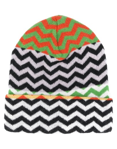 intarsia zig-zag knit beanie