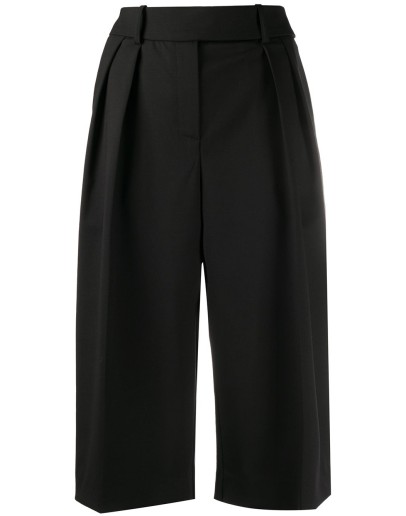 tailored knee-length shorts 