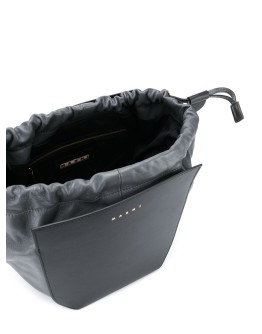 contrast strap bucket bag