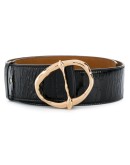 buckle detail belt