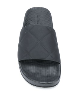 diamond-quilted slides