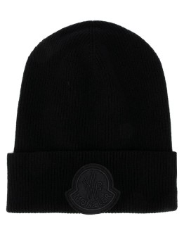 logo patch knit hat