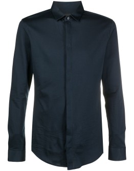 long-sleeved cotton shirt