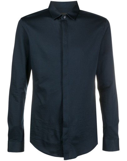 long-sleeved cotton shirt