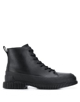lace-up ankle boots 