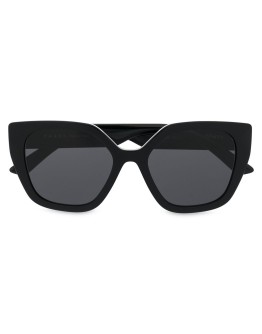 oversized cat-eye sunglasses
