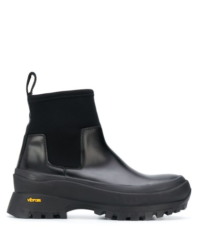 Vibram-sole Chelsea boots