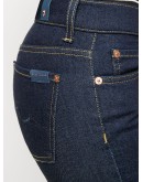 slim fit jeans