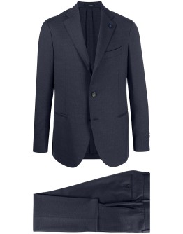 single-breasted fitted suit