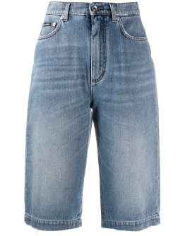 knee-length shorts